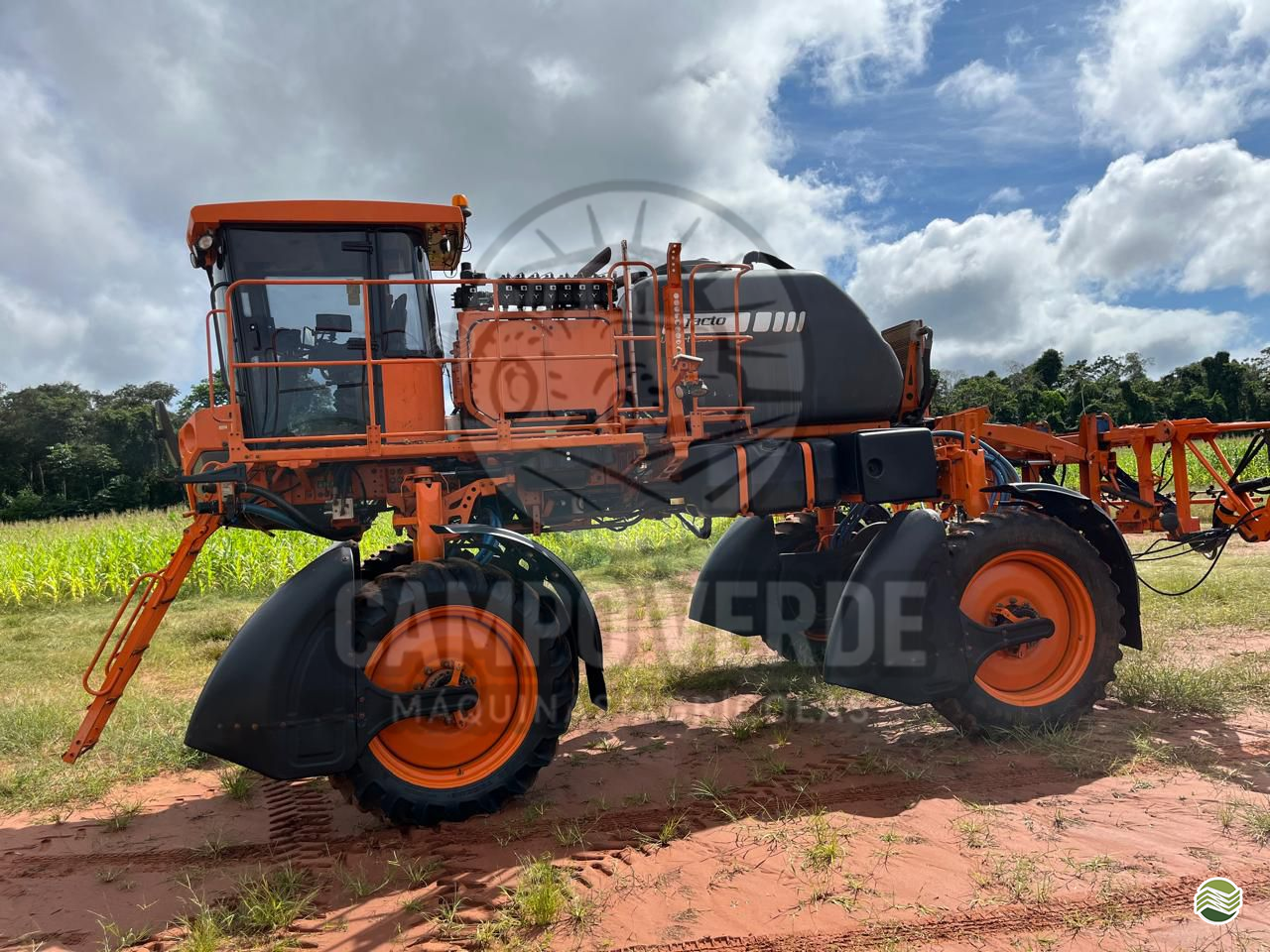 PULVERIZADOR JACTO UNIPORT 2530 Tração 4x4 Campo Verde Máquinas Agrícolas CAMPO VERDE MATO GROSSO MT